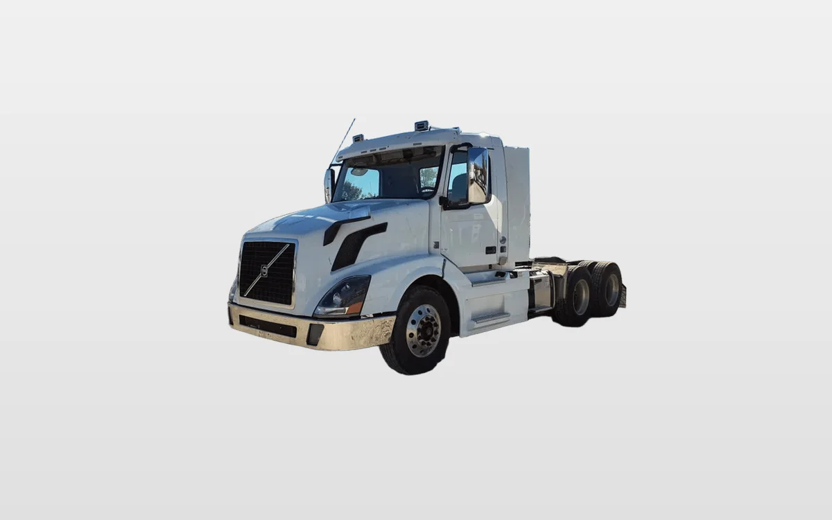 2017 Volvo - image 1