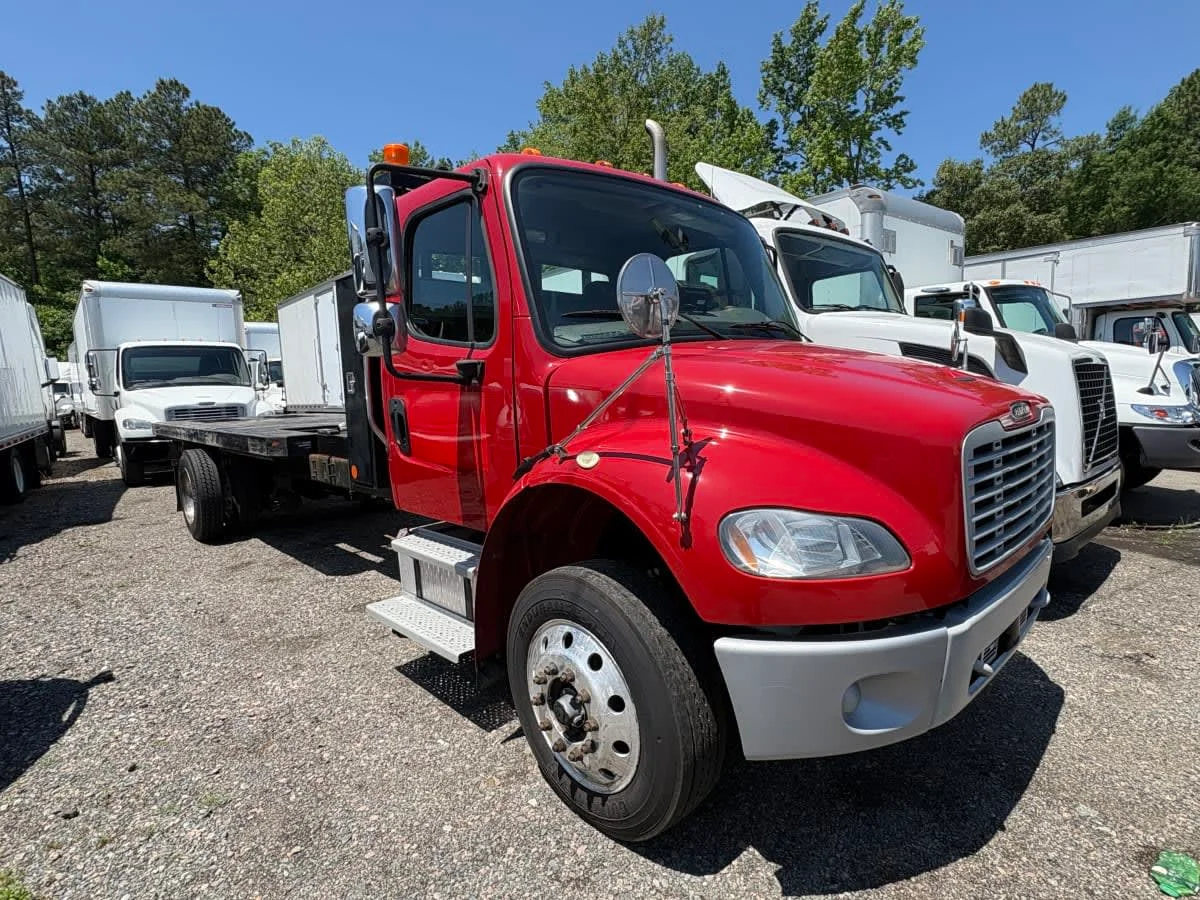 2020 Freightliner M2 106 in Ashland, VA — photo 3