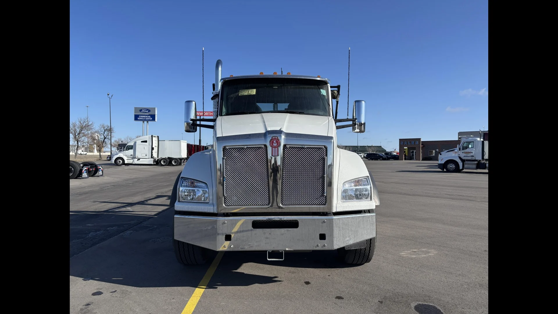 2026 Kenworth T880 - image 8