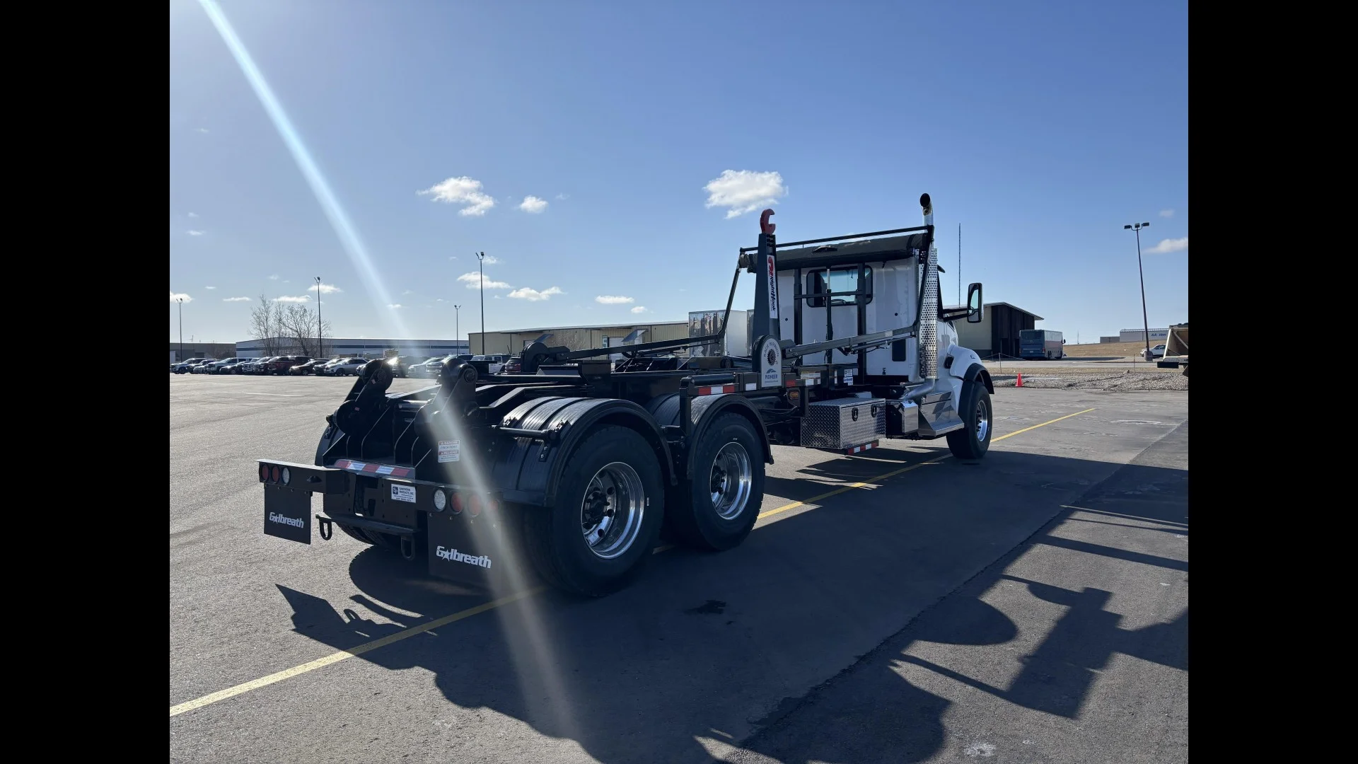 2026 Kenworth T880 - image 5