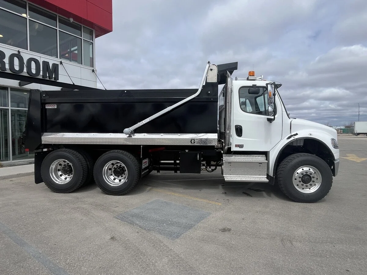 2027 Freightliner M2 106 — photo 7