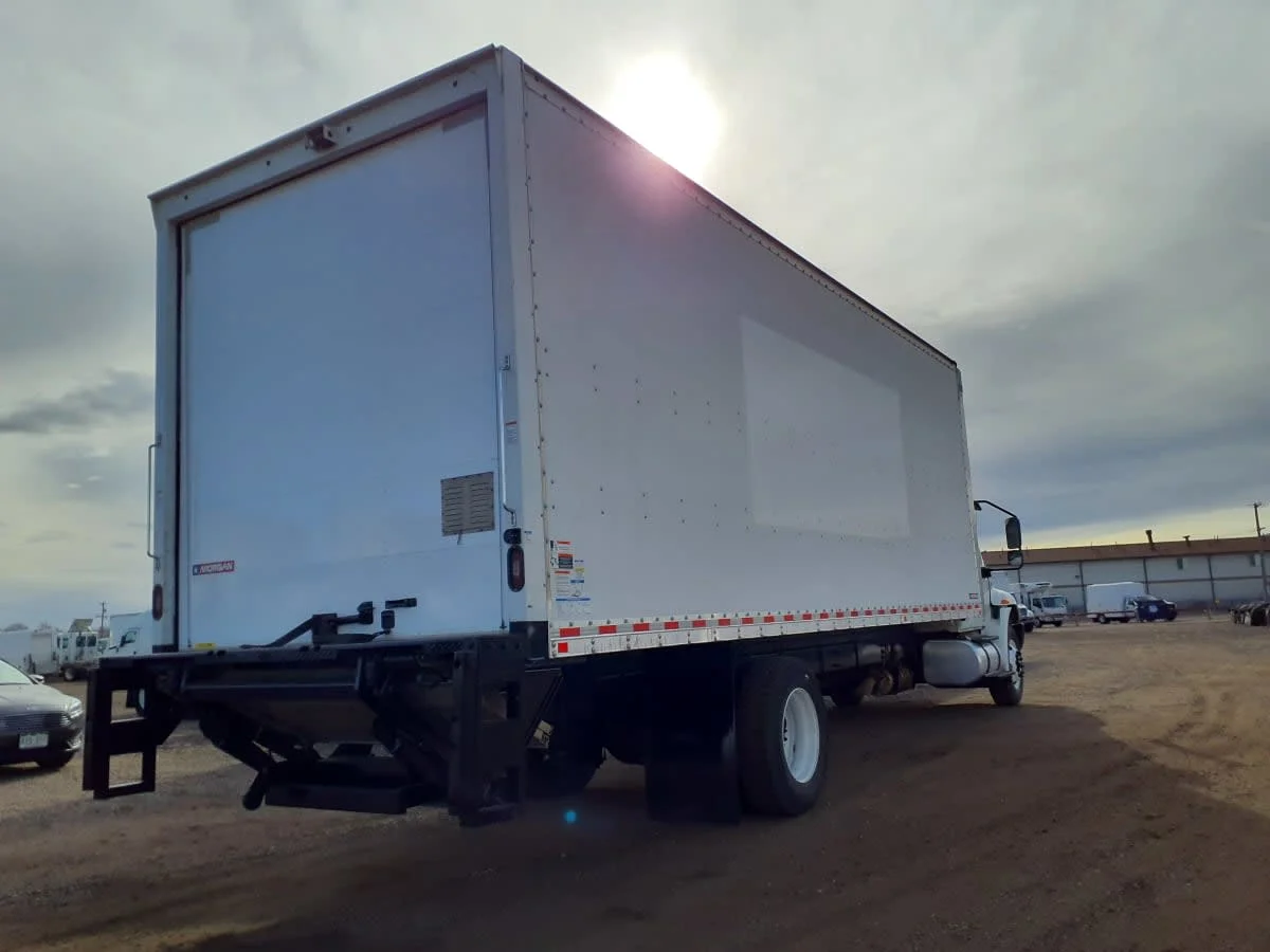 2021 International MV - image 4