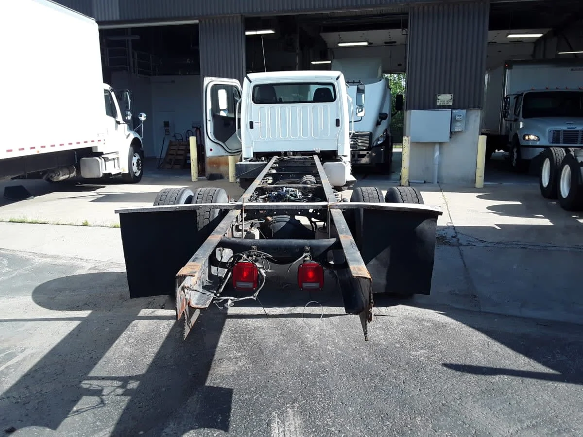 2020 Freightliner M2 106 in Kansas City, MO — photo 5