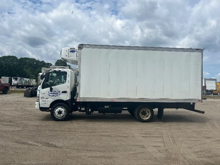 2019 Hino 195 in Londonderry, NH — photo 4