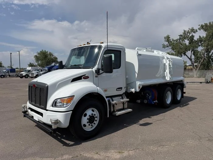 2027 Peterbilt 548 — photo 2
