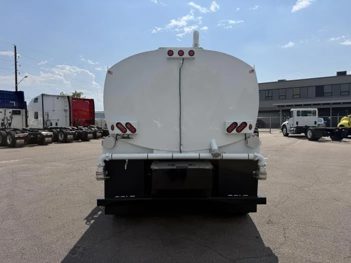 2027 Peterbilt 548 — photo 7