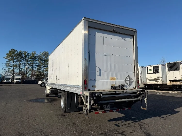 2019 Freightliner M2 106 in Sterling, VA — photo 5