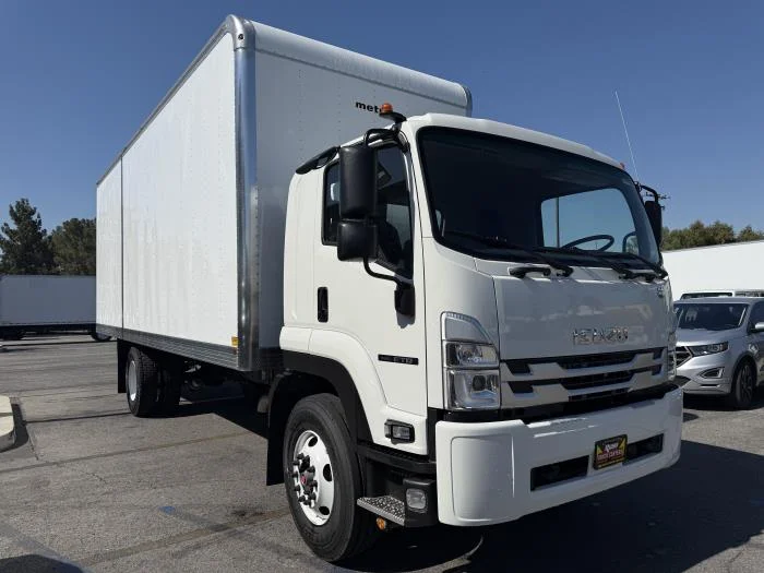 2026 Isuzu FTR in Whittier, CA — photo 6