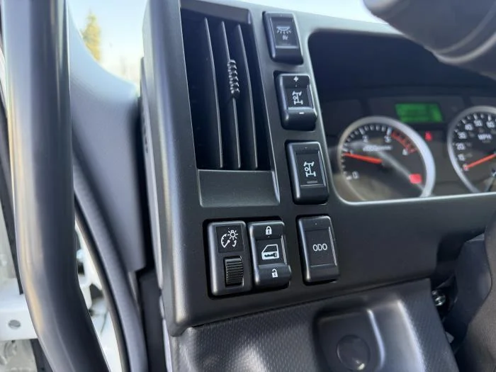 2026 Isuzu FTR - image 20