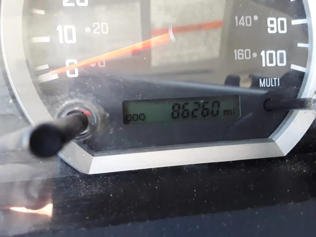 2018 Isuzu NPR - image 9