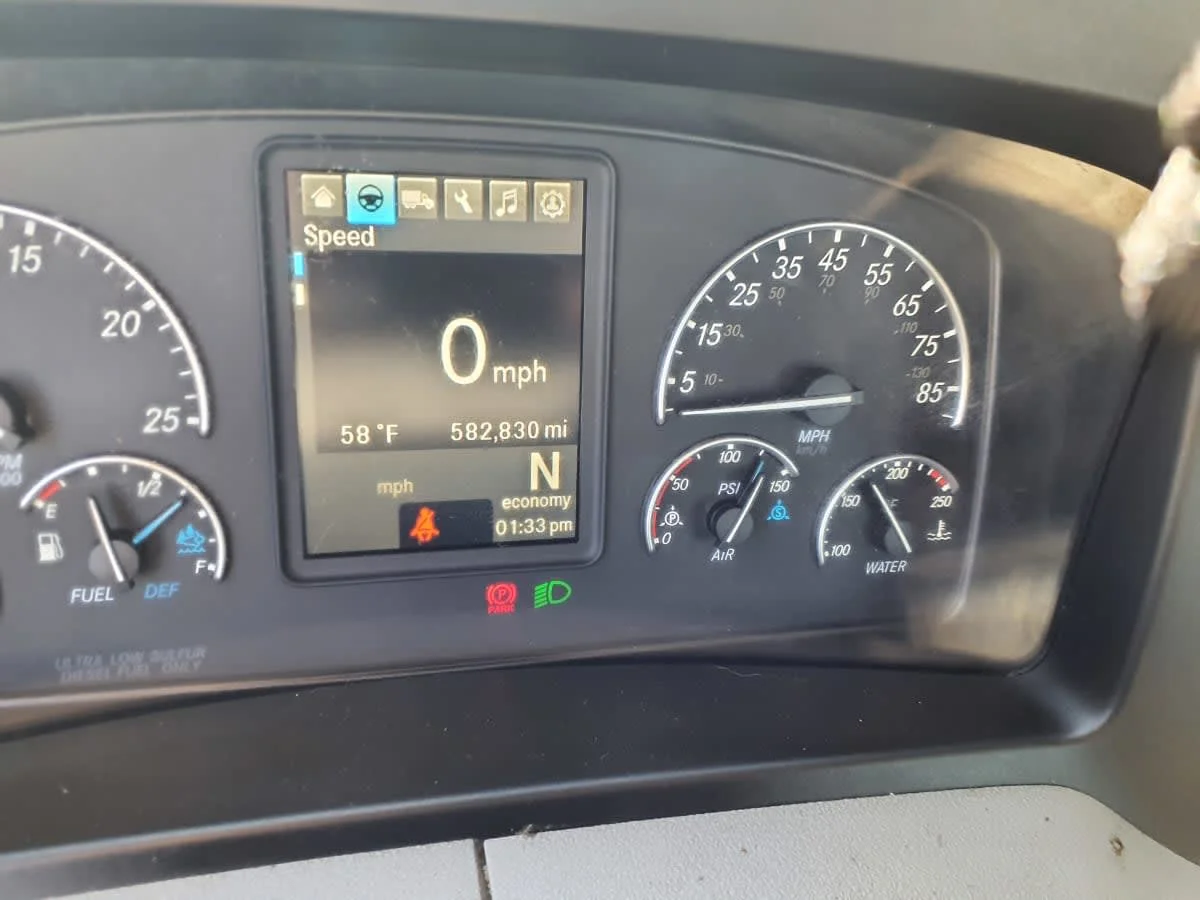 2019 Freightliner Cascadia in Springfield, MA — photo 9