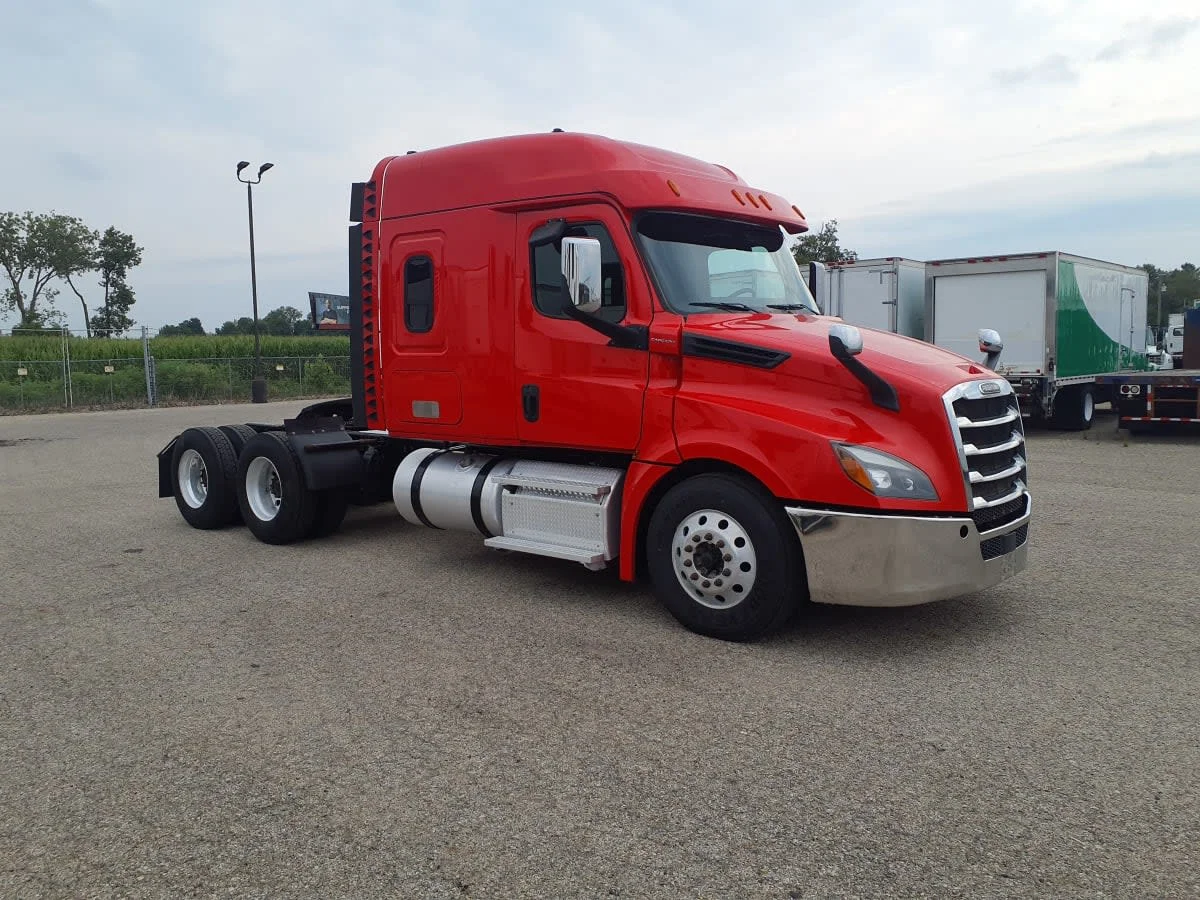 2019 Freightliner Cascadia in Wayland, MI — photo 3