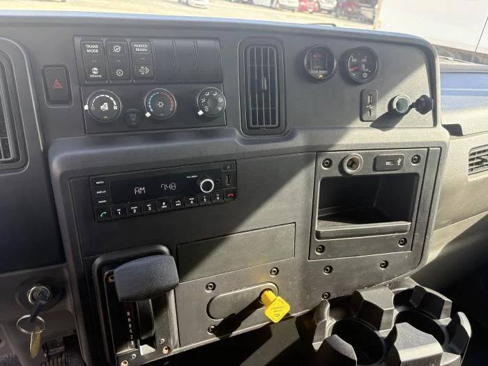 2025 International MV - image 12