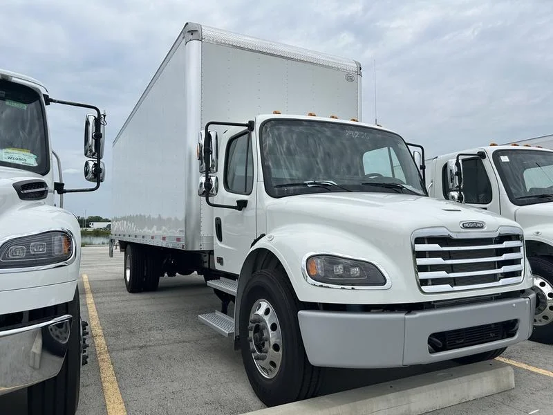 2027 Freightliner M2 106 in Columbus, OH — photo 13