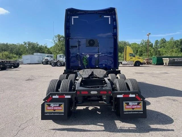 2022 Peterbilt 579 - image 9