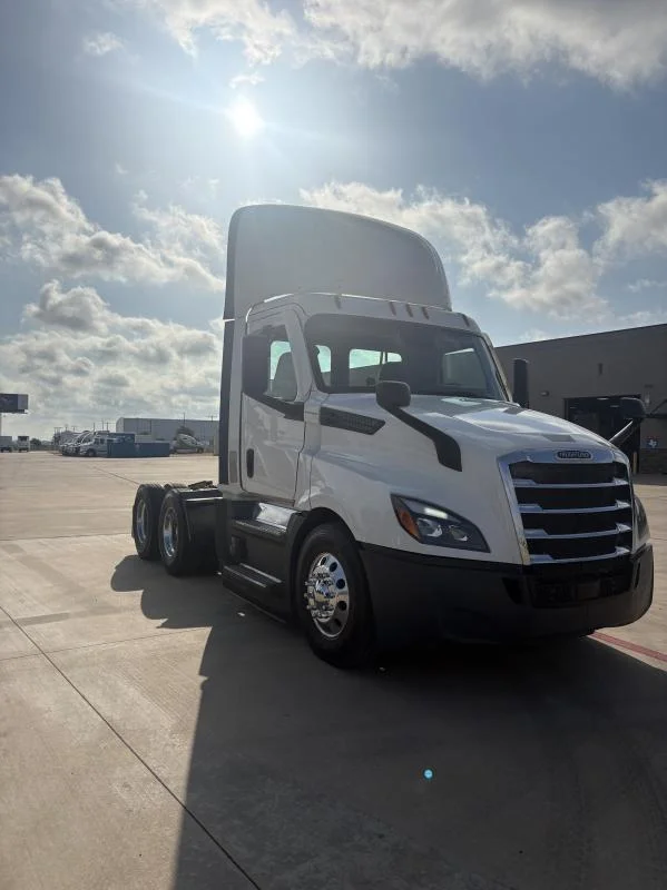 2022 Freightliner Cascadia