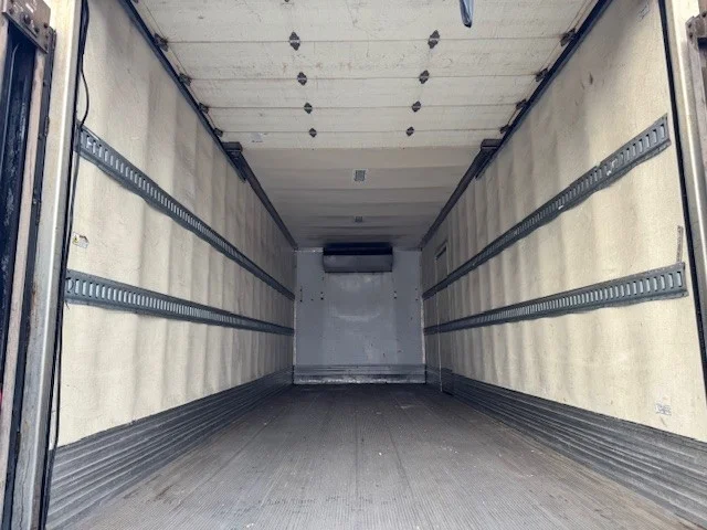 2018 Freightliner M2 106 - image 8