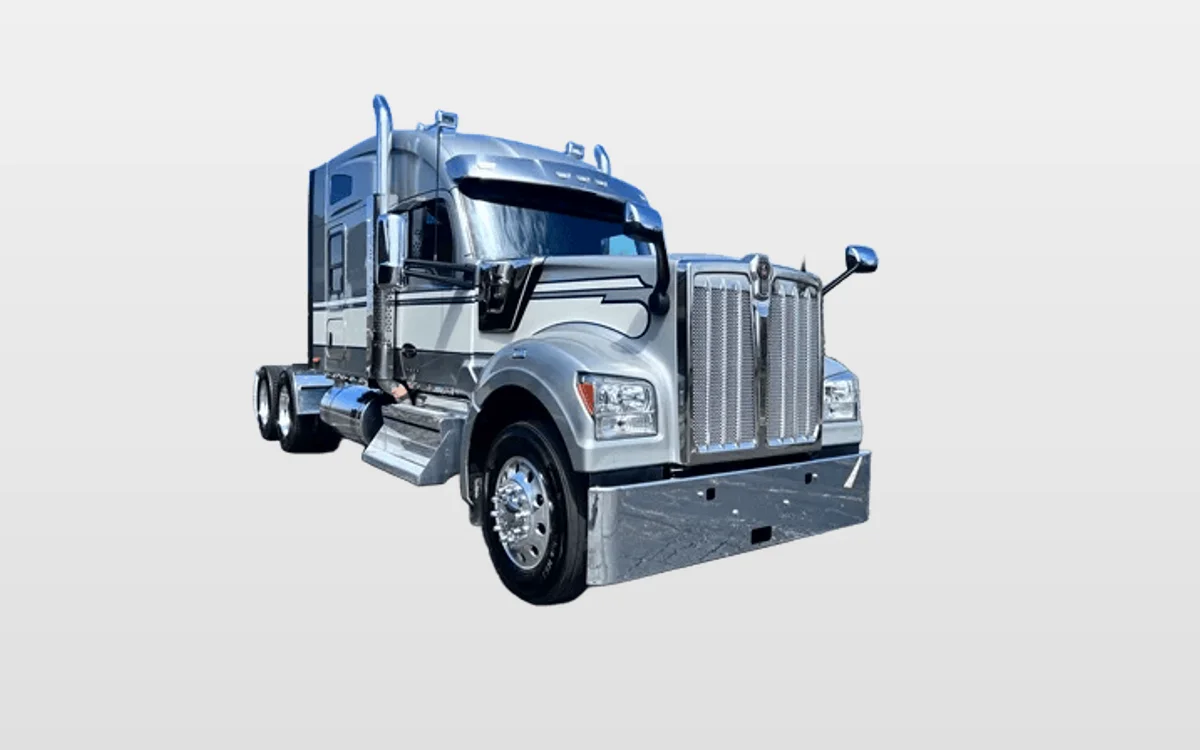 2023 Kenworth W990 - image 1