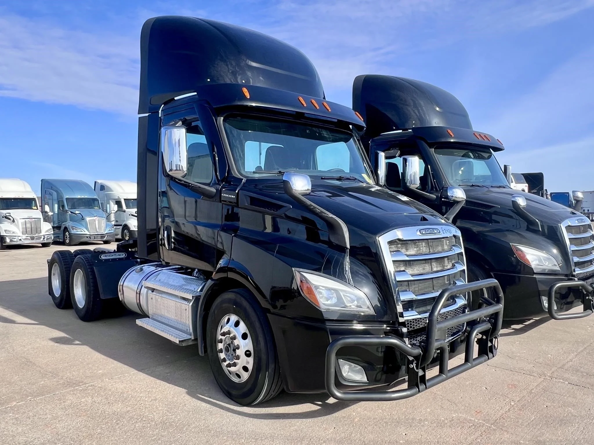 2023 Freightliner Cascadia in Joliet, IL