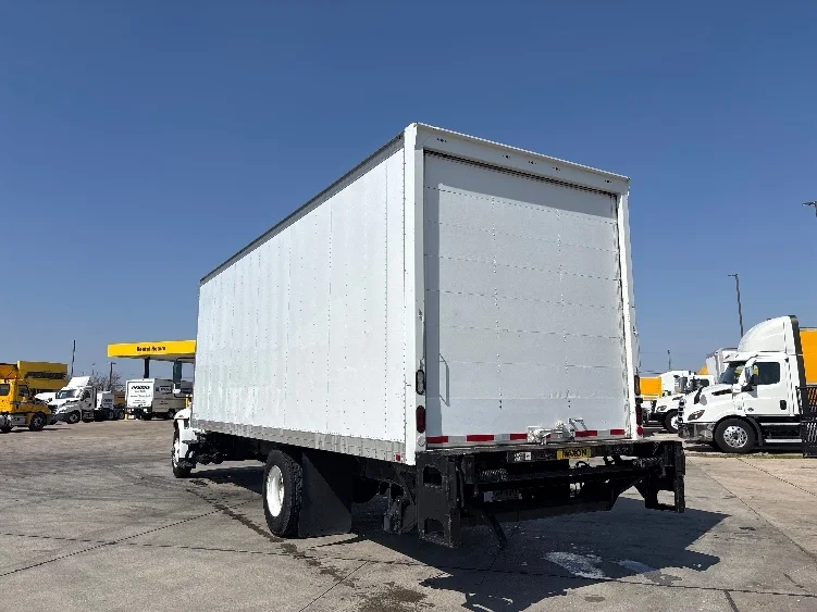 2013 International 4300 in Arlington, TX — photo 6