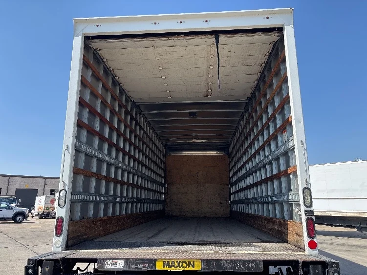 2013 International 4300 in Arlington, TX — photo 8