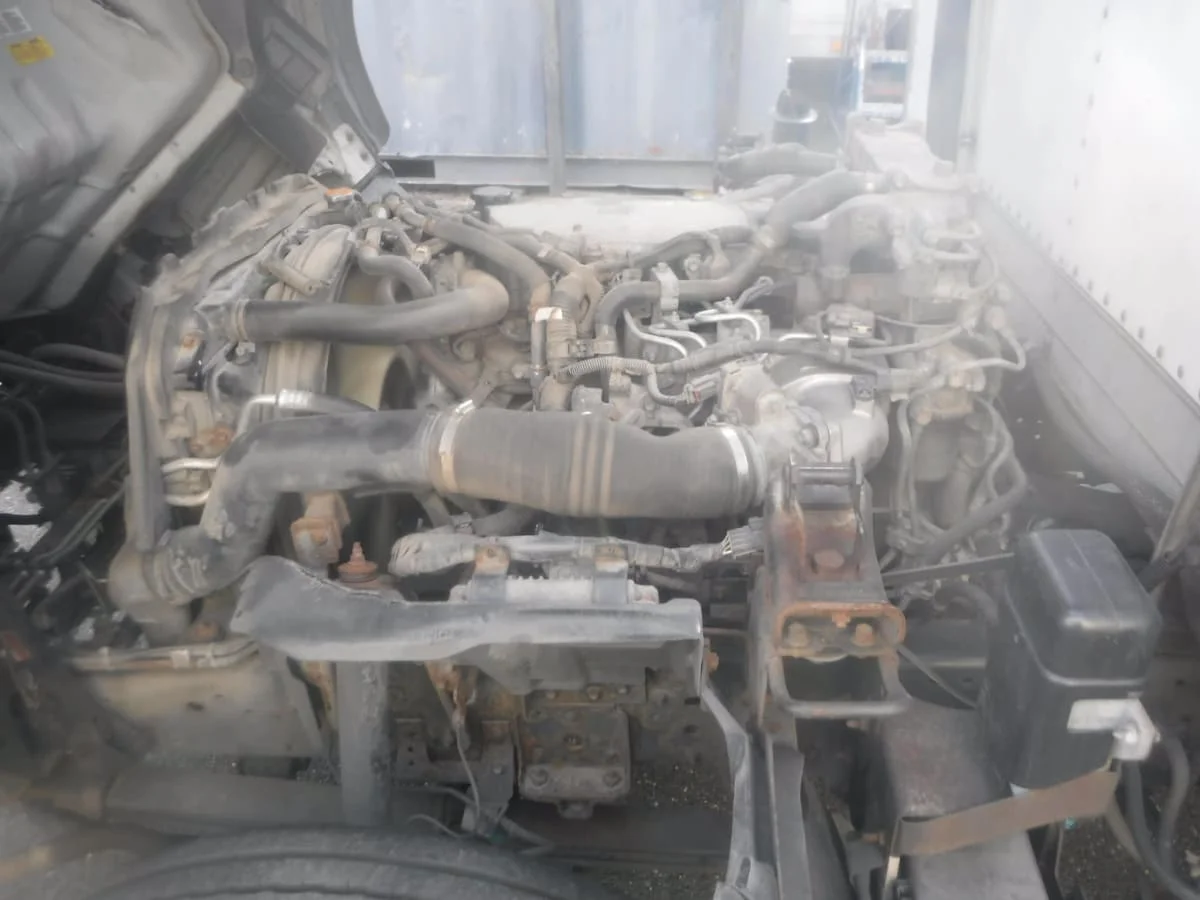 2019 Isuzu NQR - image 8