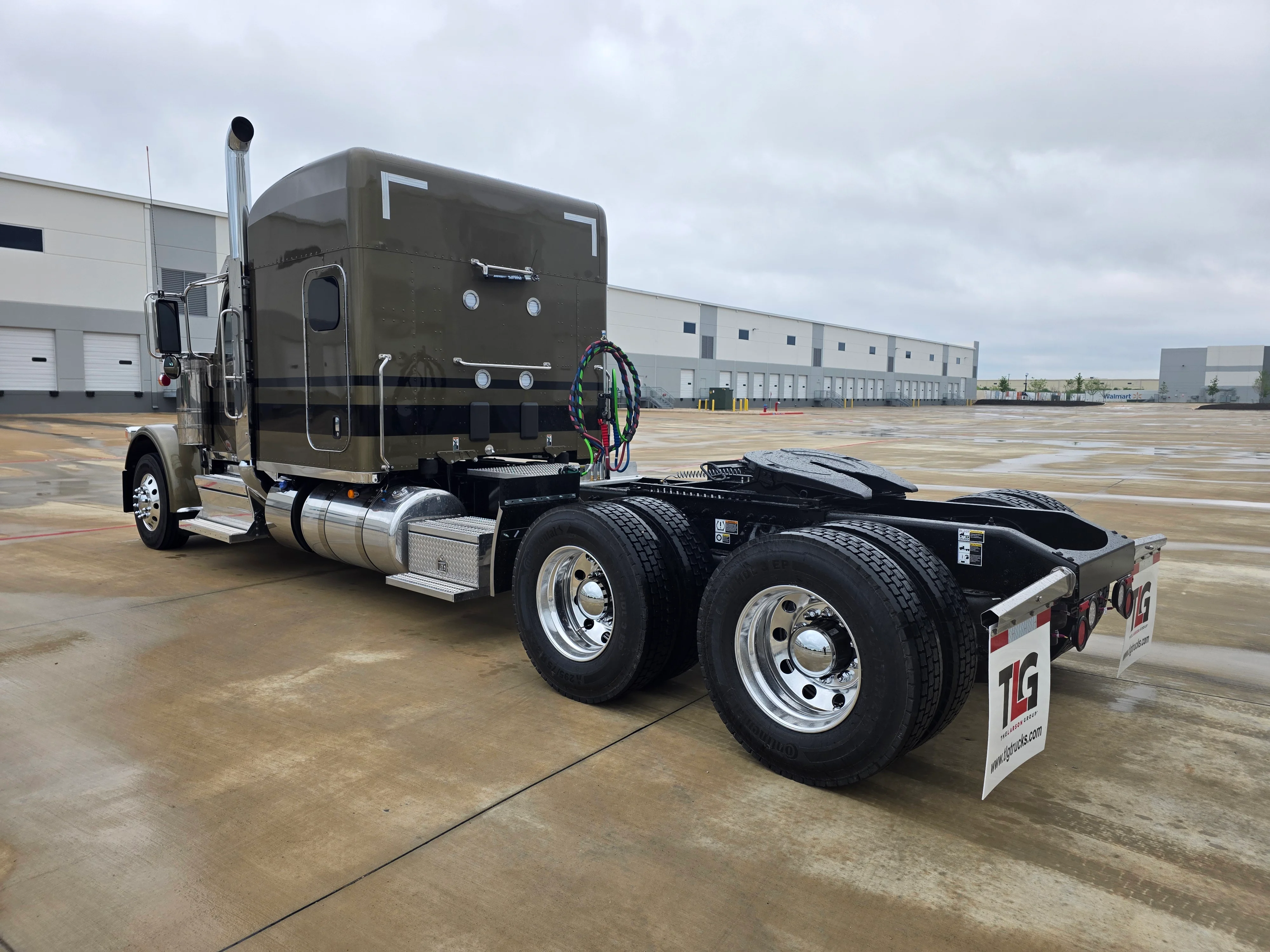 2027 Peterbilt 589 — photo 3