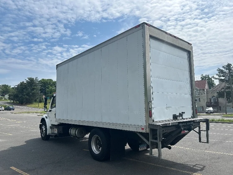 2019 Freightliner eM2 in Montgomery, NY — photo 6