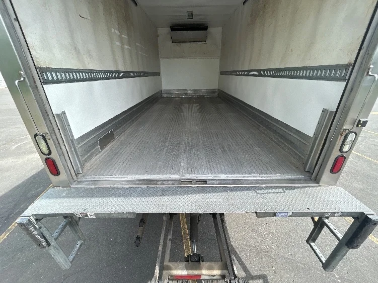 2019 Freightliner eM2 in Montgomery, NY — photo 10