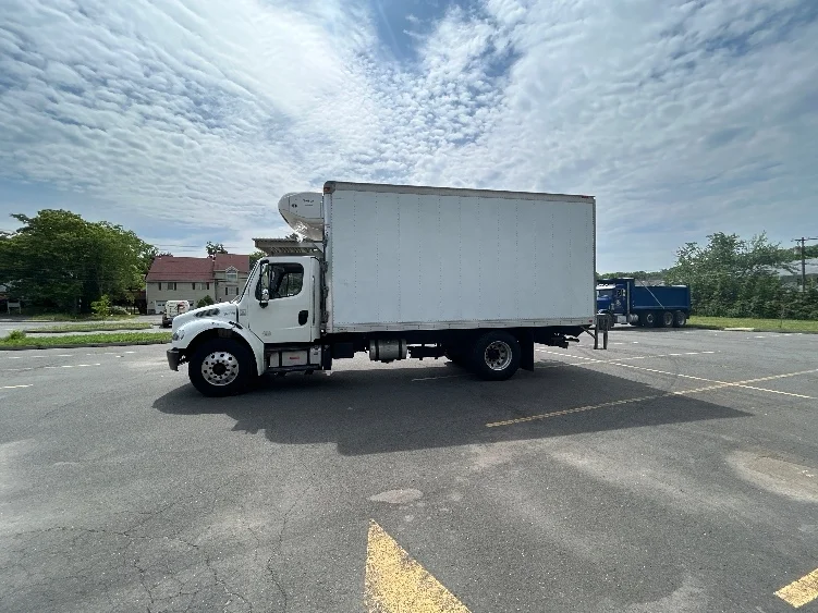 2019 Freightliner eM2 in Montgomery, NY — photo 4