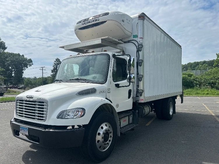2019 Freightliner eM2 in Montgomery, NY — photo 3