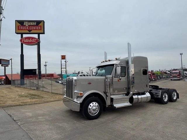 2027 Peterbilt 589 - image 2