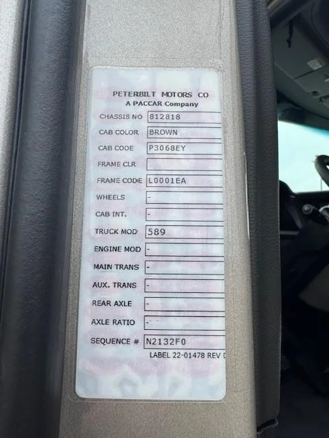2027 Peterbilt 589 - image 28