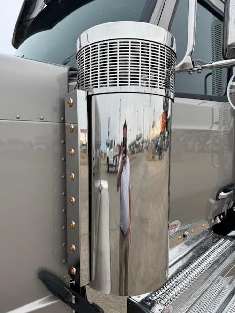 2027 Peterbilt 589 - image 13