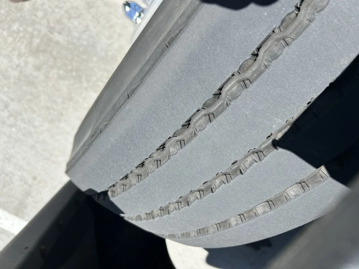 2016 Freightliner Cascadia - image 14