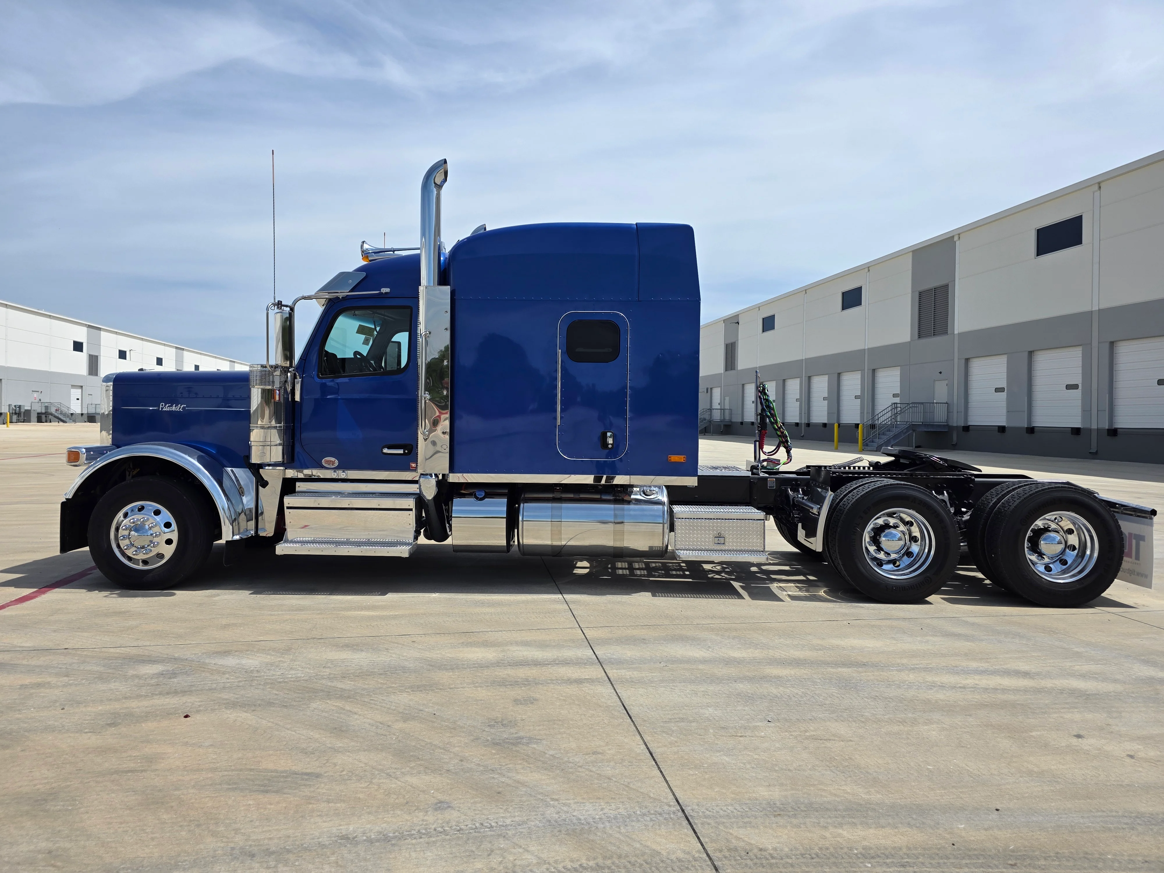 2027 Peterbilt 589 in Raleigh, NC — photo 2