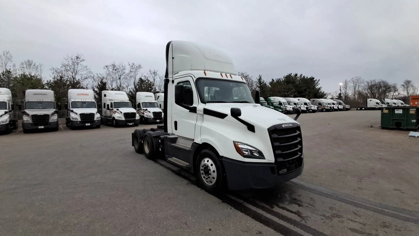 2020 Freightliner Cascadia in Shrewsbury, MA