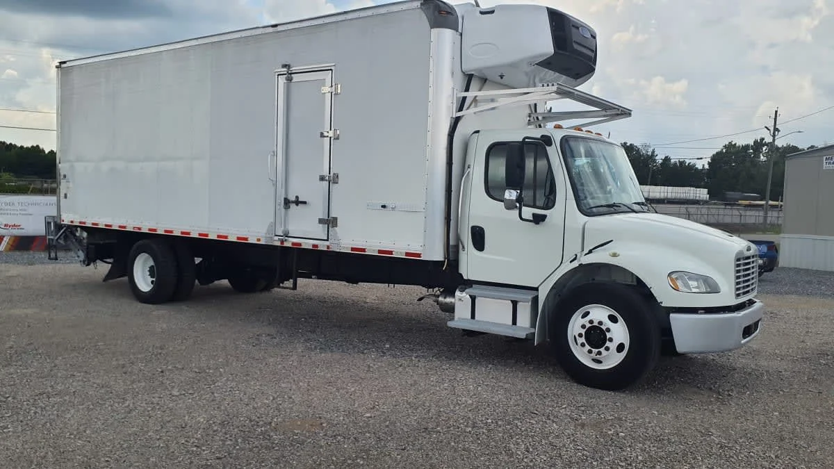 2019 Freightliner M2 106 in Birmingham, AL — photo 3