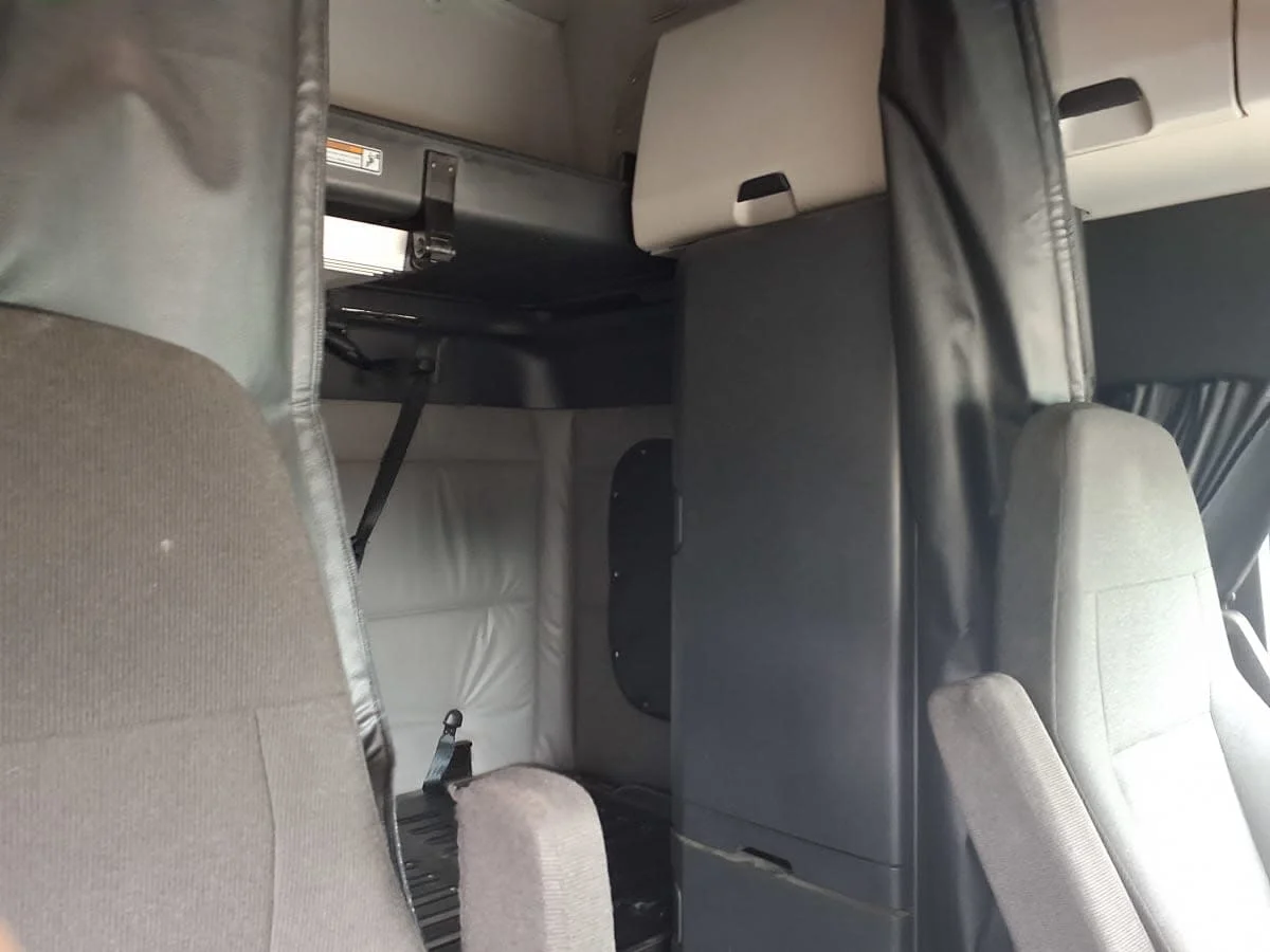 2022 Freightliner Cascadia in Houston, TX — photo 11