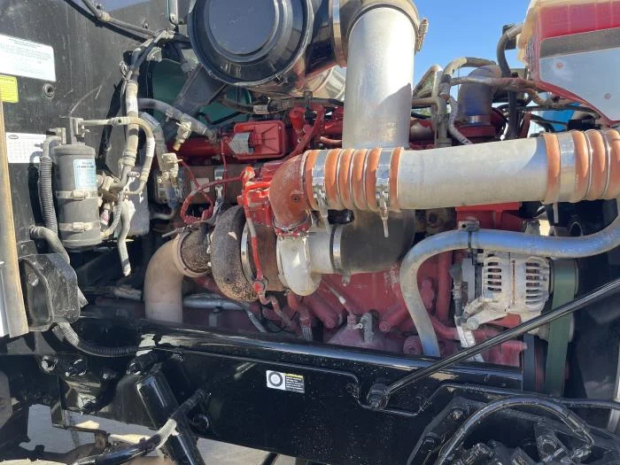 2014 Peterbilt 365 - image 27