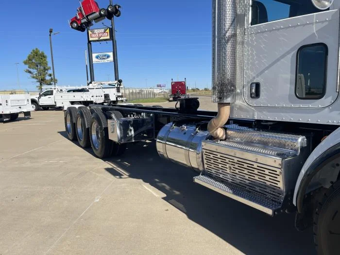 2014 Peterbilt 365 in Oklahoma City, OK — photo 5