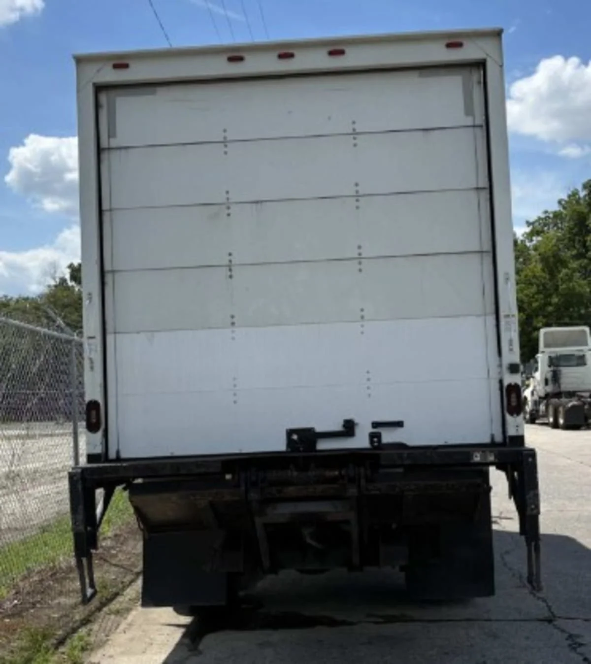 2020 Freightliner M2 106 in Jacksonville, FL — photo 8