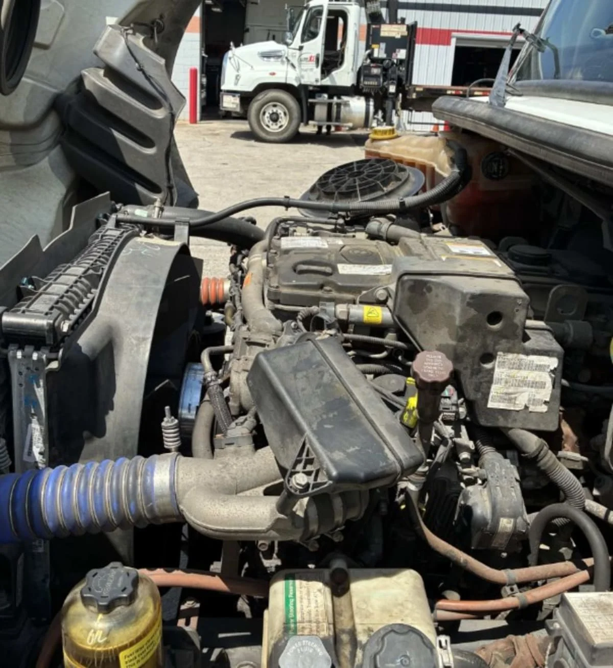 2020 Freightliner M2 106 in Jacksonville, FL — photo 4