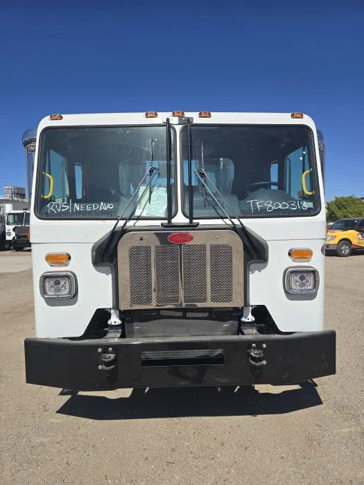 2026 Peterbilt 520 in Houston, TX — photo 3