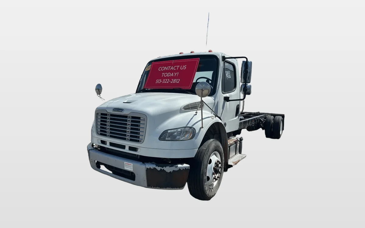 2018 Freightliner M2 106 - image 1