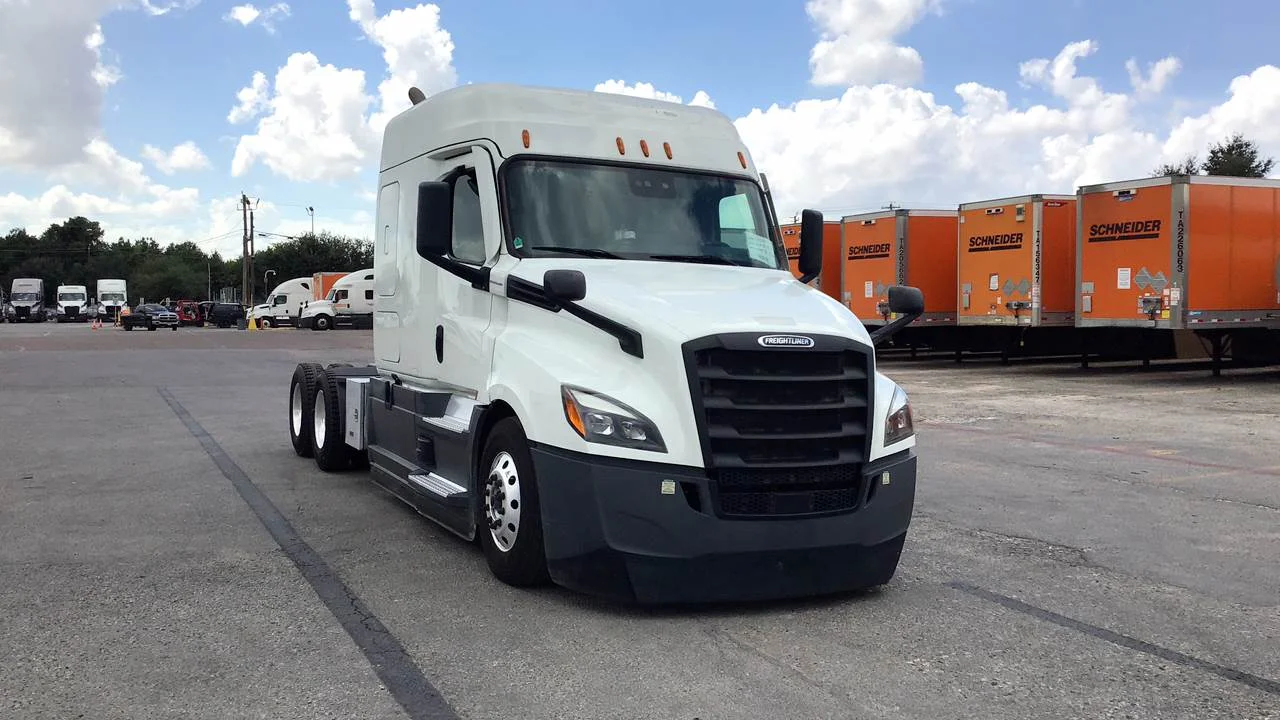 2022 Freightliner Cascadia in Houston, TX