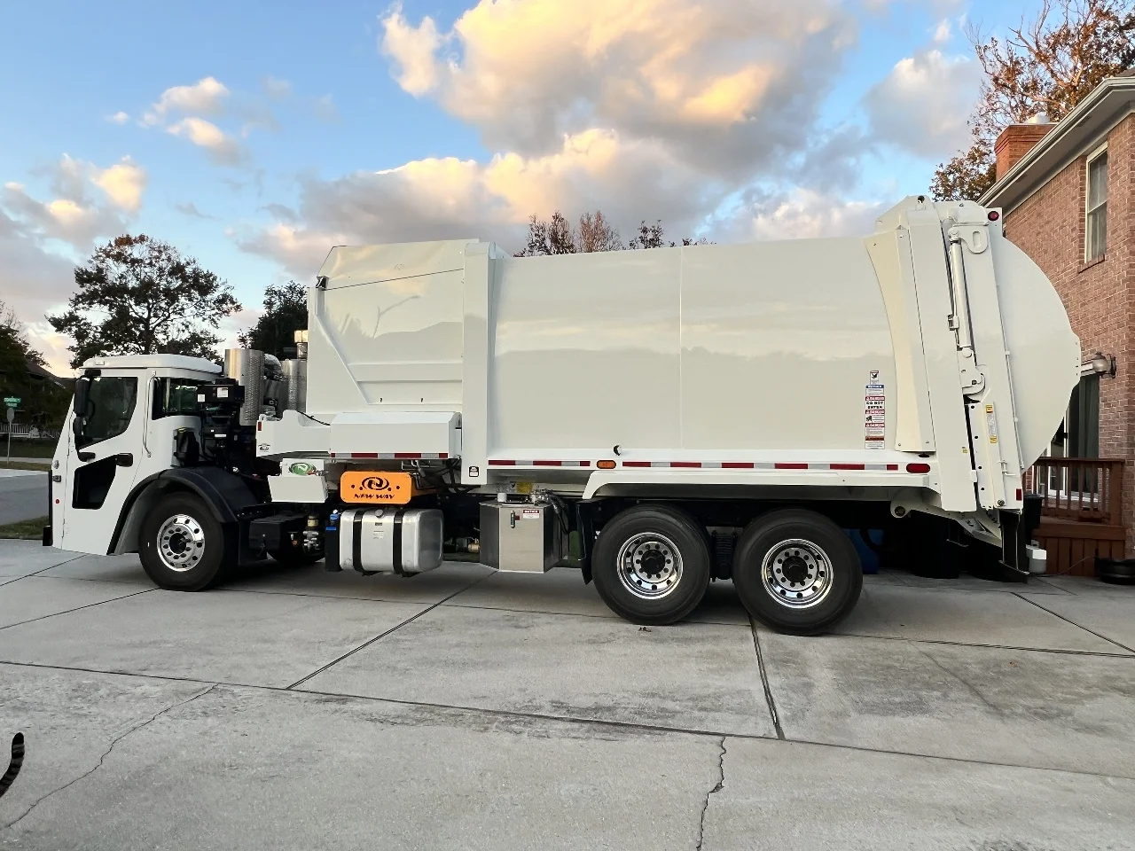 2026 Mack LR in Gainesville, VA — photo 5