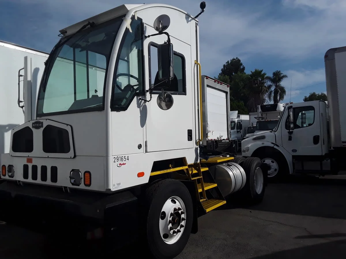 2019 Autocar in Montebello, CA