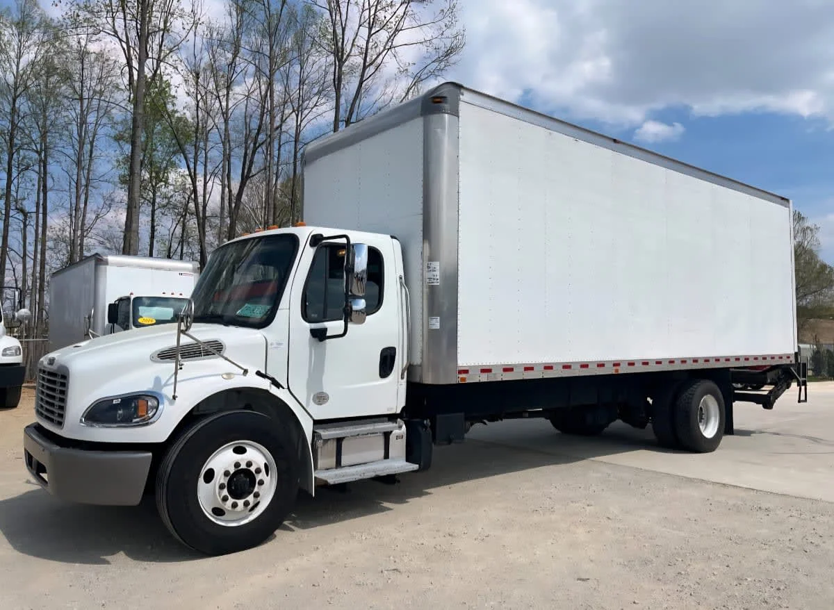 2020 Freightliner M2 106