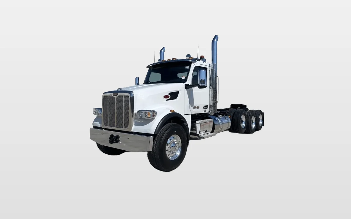 2026 Peterbilt 567 - image 1